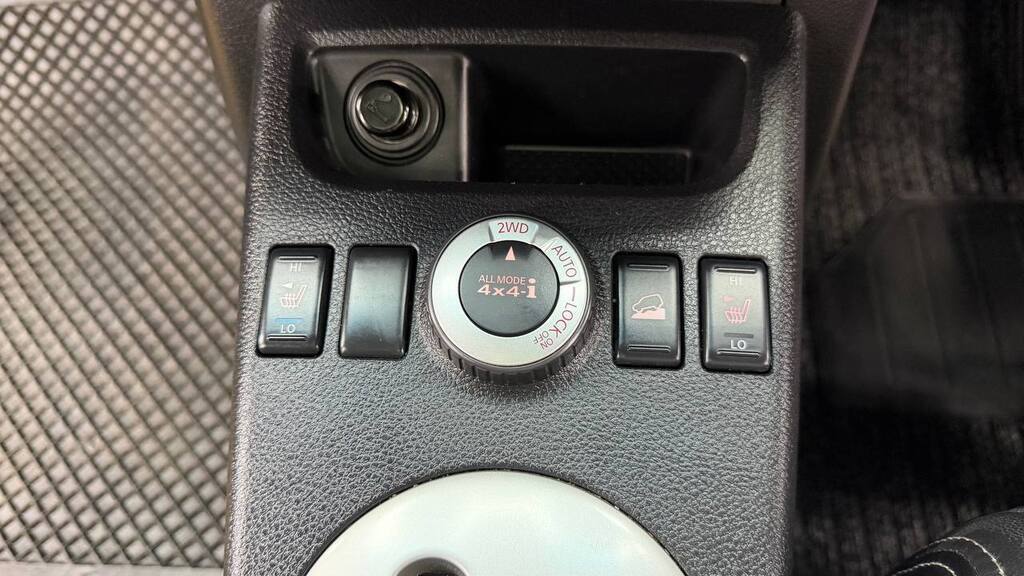 NISSAN - X TRAIL 2.5 CVT LE (R81/R87)