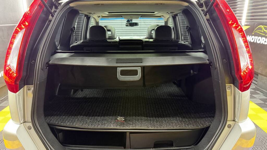 NISSAN - X TRAIL 2.5 CVT LE (R81/R87)