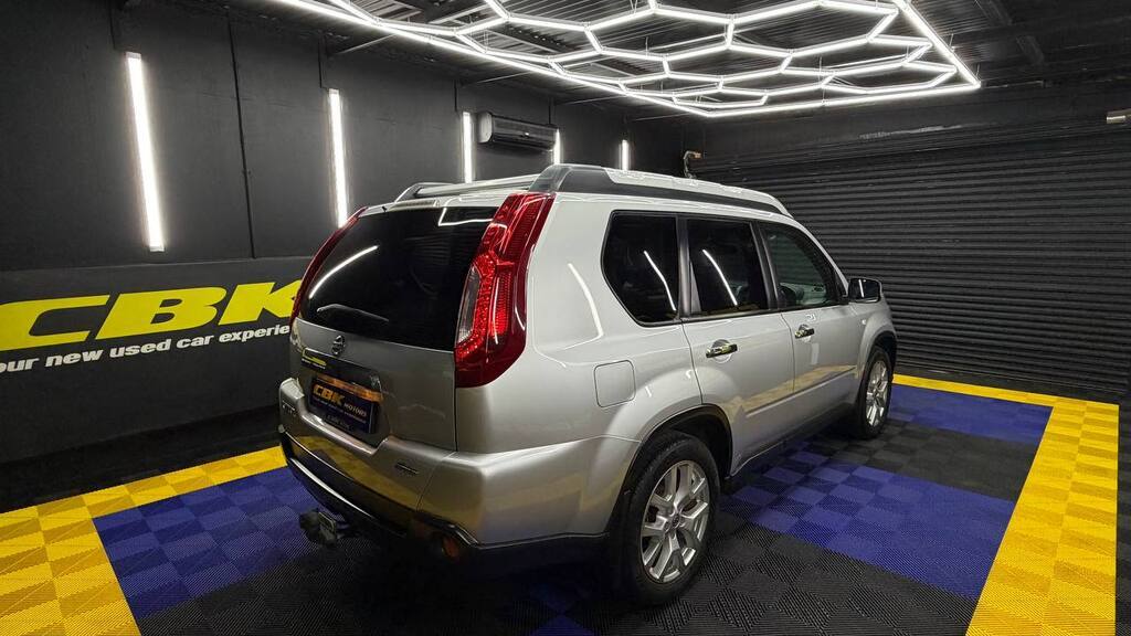 NISSAN - X TRAIL 2.5 CVT LE (R81/R87)
