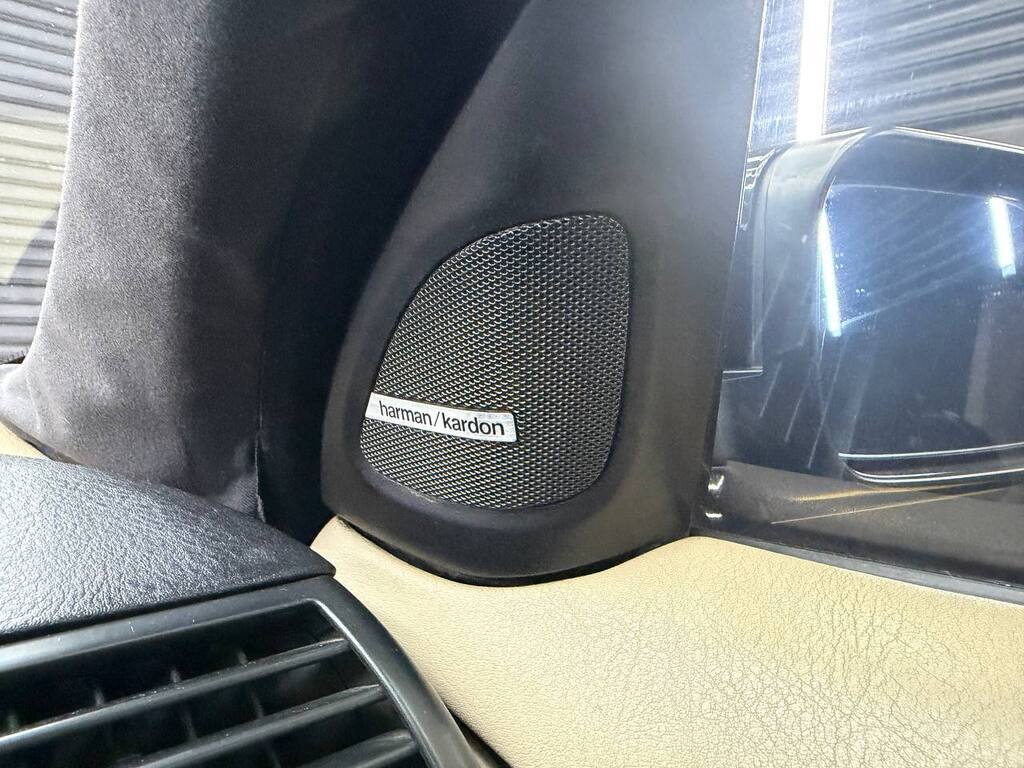 BMW - 320i Sport (E46)F/L
