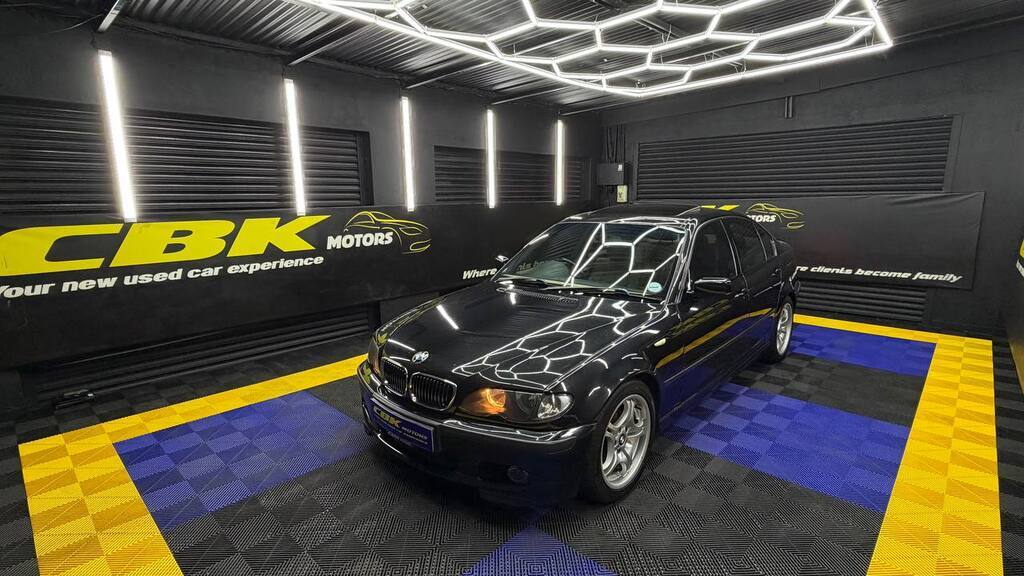 BMW - 320i Sport (E46)F/L