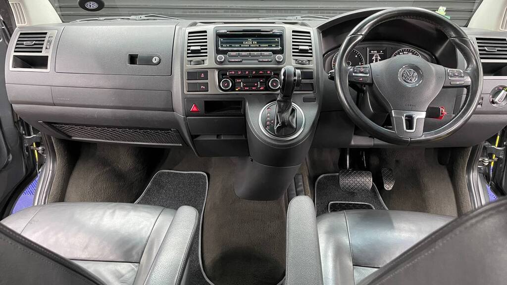 VOLKSWAGEN - T5 CARAVELLE 2.0 BiTDi DSG