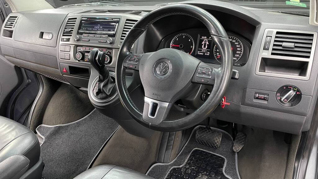 VOLKSWAGEN - T5 CARAVELLE 2.0 BiTDi DSG
