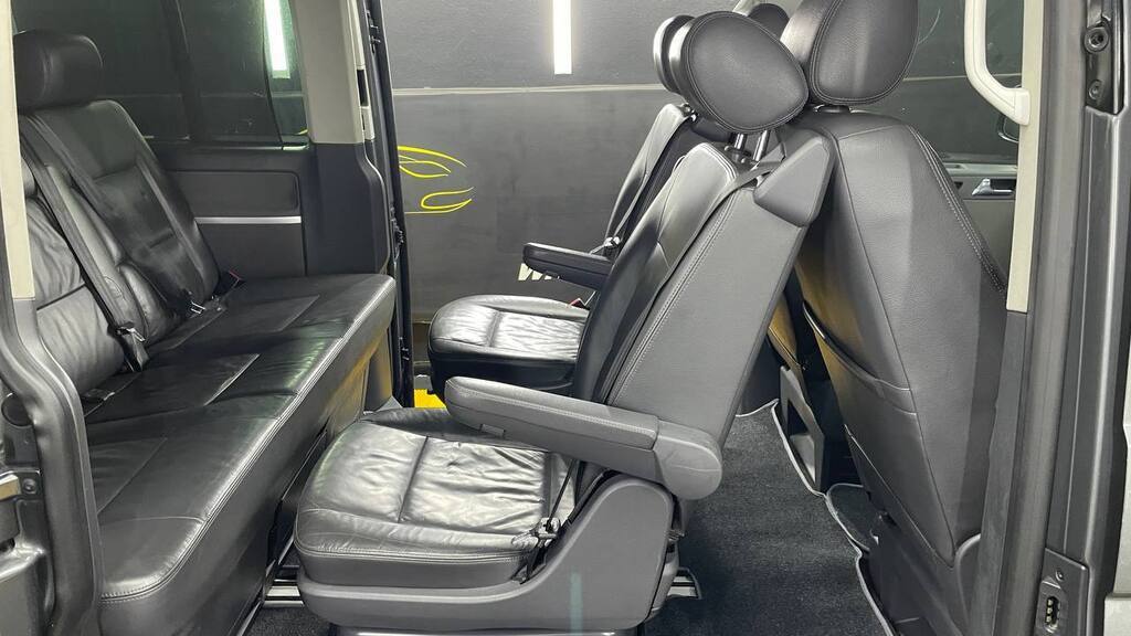 VOLKSWAGEN - T5 CARAVELLE 2.0 BiTDi DSG