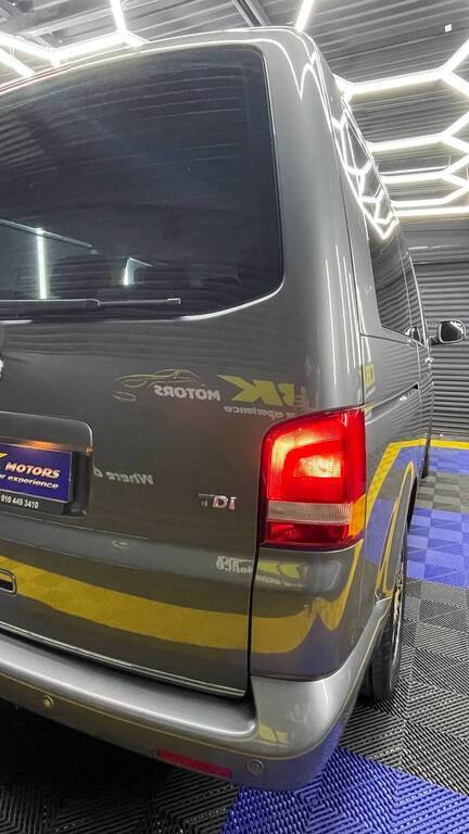 VOLKSWAGEN - T5 CARAVELLE 2.0 BiTDi DSG