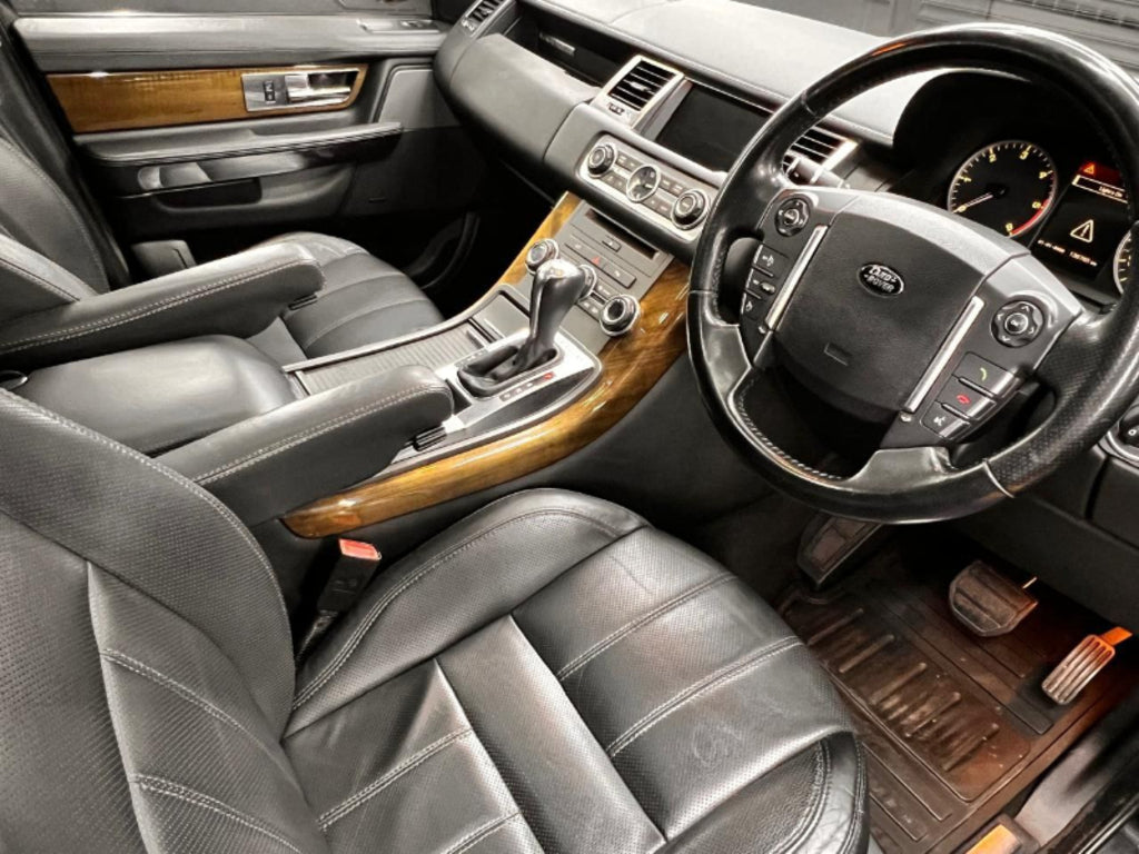LAND ROVER RANGE ROVER SPORT 3.0 D HSE LUX