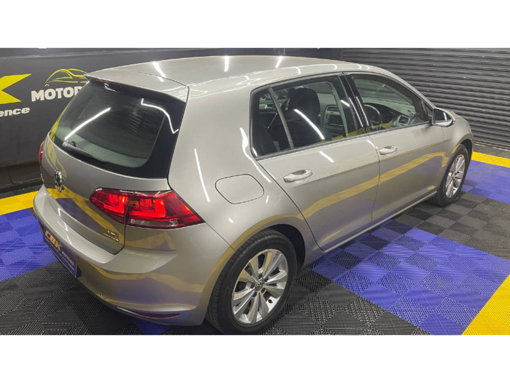 VOLKSWAGEN GOLF VII 1.4 TSI COMFORTLINE DSG