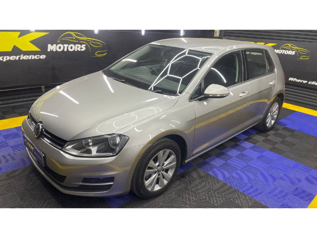 VOLKSWAGEN GOLF VII 1.4 TSI COMFORTLINE DSG