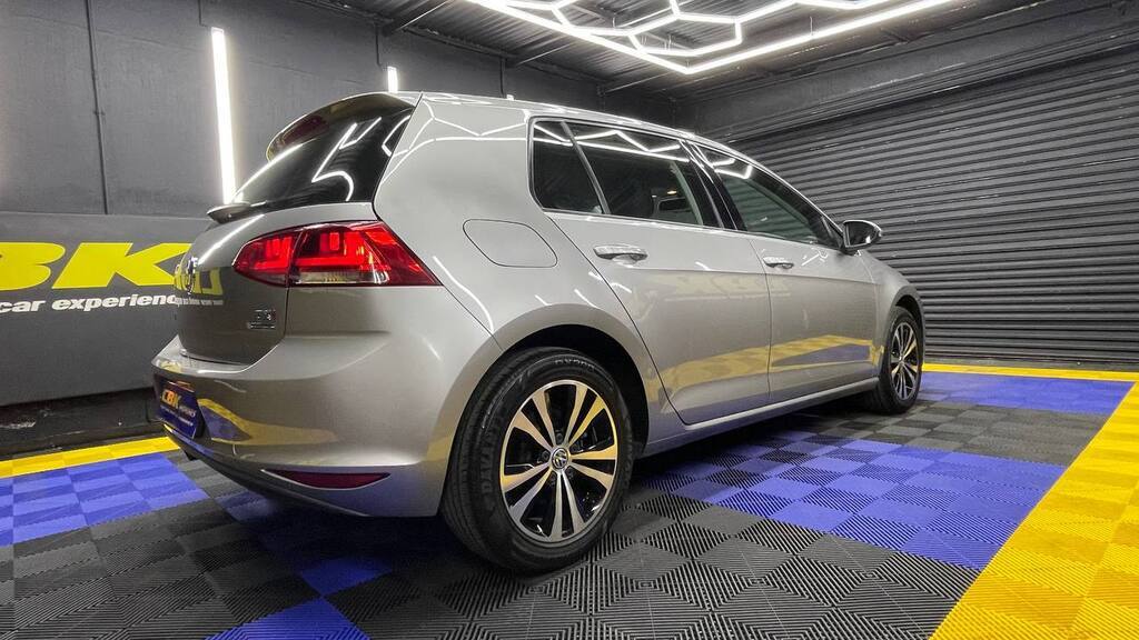 VOLKSWAGEN GOLF VII 1.4 TSI COMFORTLINE DSG