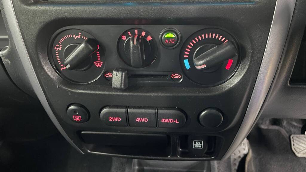 SUZUKI JIMNY 1.3 A/T