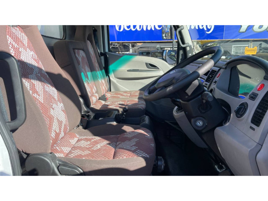 TATA ULTRA 814 4X2 F/C C/C
