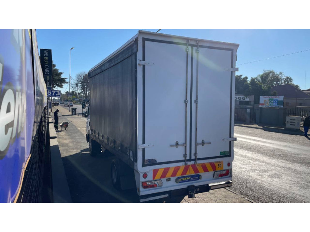 TATA ULTRA 814 4X2 F/C C/C