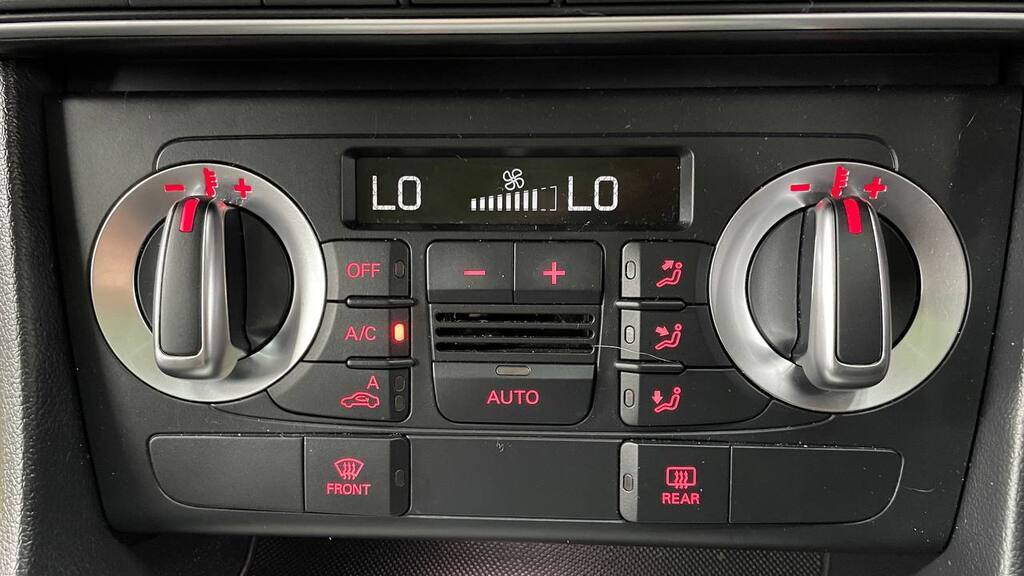 AUDI Q3 2.0 TDI QUATT STRONIC (135KW) (40 TDI)