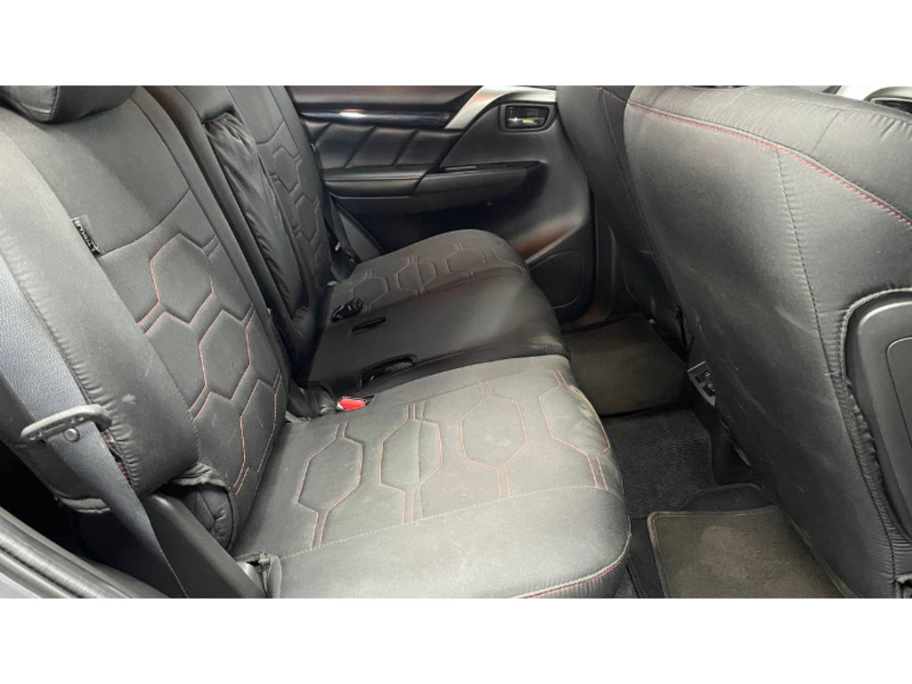 MITSUBISHI PAJERO SPORT 2.4D 4X4 SHOGUN A/T