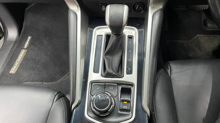 MITSUBISHI PAJERO SPORT 2.4D 4X4 SHOGUN A/T