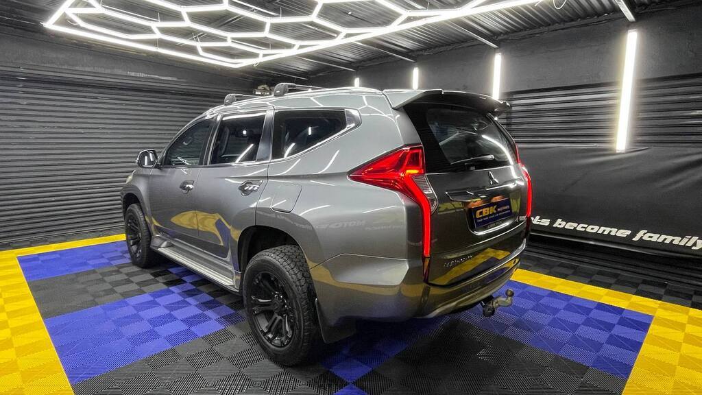 MITSUBISHI PAJERO SPORT 2.4D 4X4 SHOGUN A/T