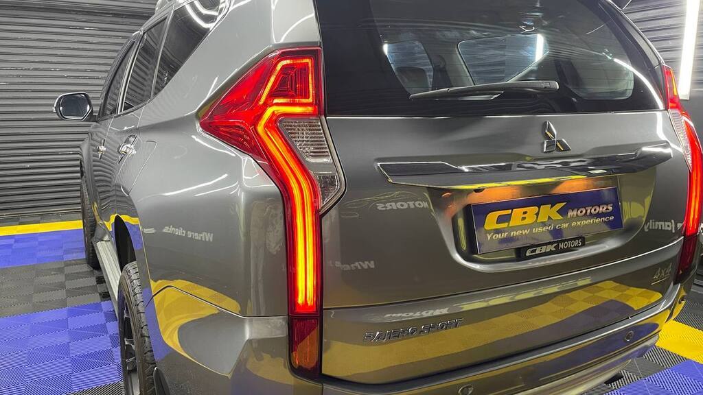 MITSUBISHI PAJERO SPORT 2.4D 4X4 SHOGUN A/T