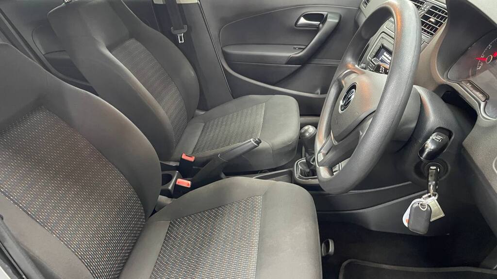VOLKSWAGEN POLO VIVO 1.4 TRENDLINE (5DR)