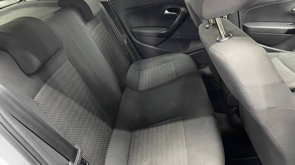 VOLKSWAGEN POLO VIVO 1.4 TRENDLINE (5DR)