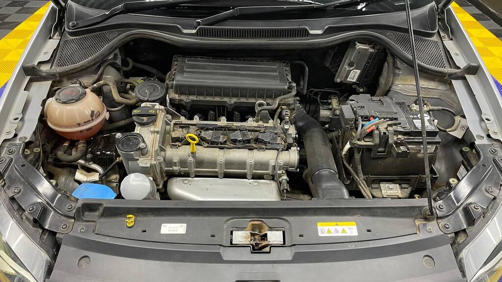 VOLKSWAGEN POLO VIVO 1.4 TRENDLINE (5DR)