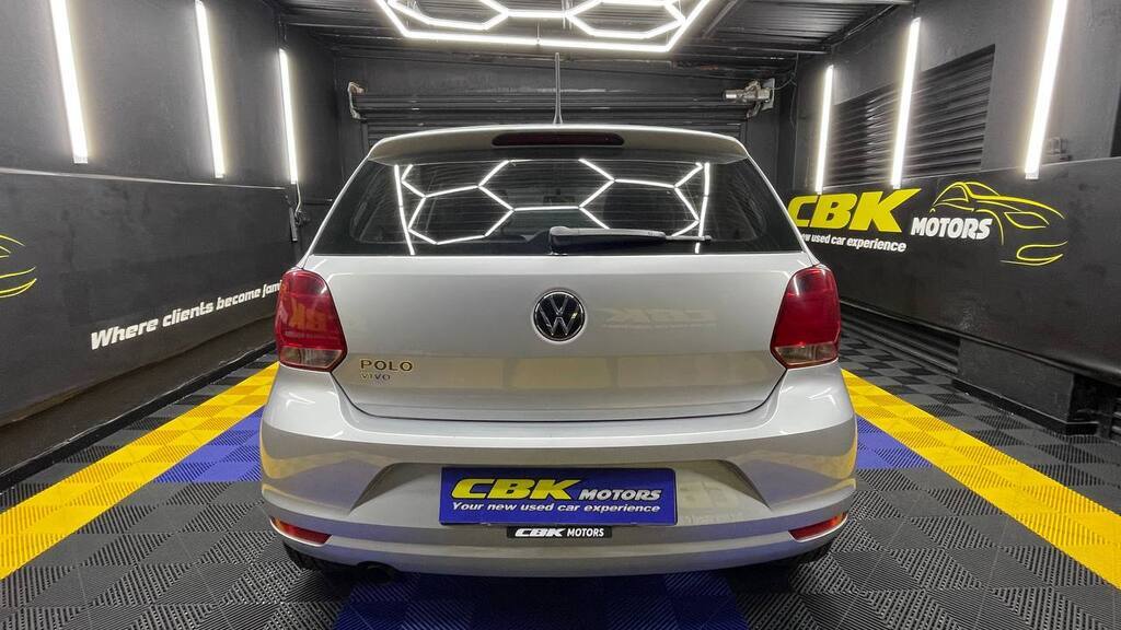 VOLKSWAGEN POLO VIVO 1.4 TRENDLINE (5DR)
