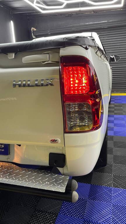 TOYOTA HILUX 2.4 GD A/C P/U S/C