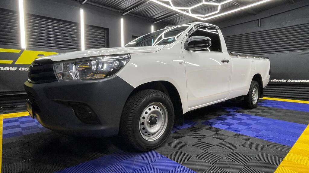 TOYOTA HILUX 2.4 GD A/C P/U S/C