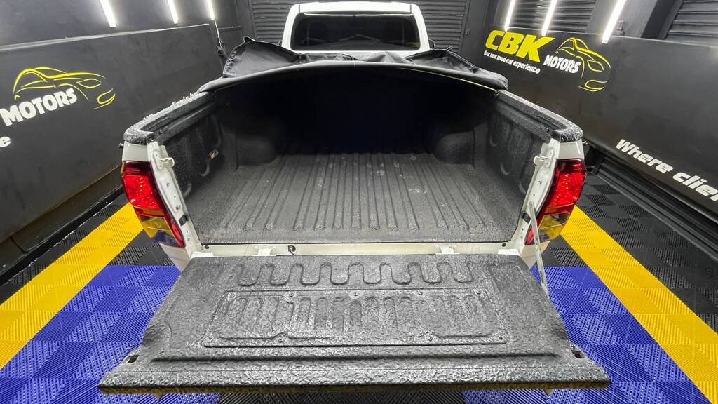TOYOTA HILUX 2.4 GD A/C P/U S/C