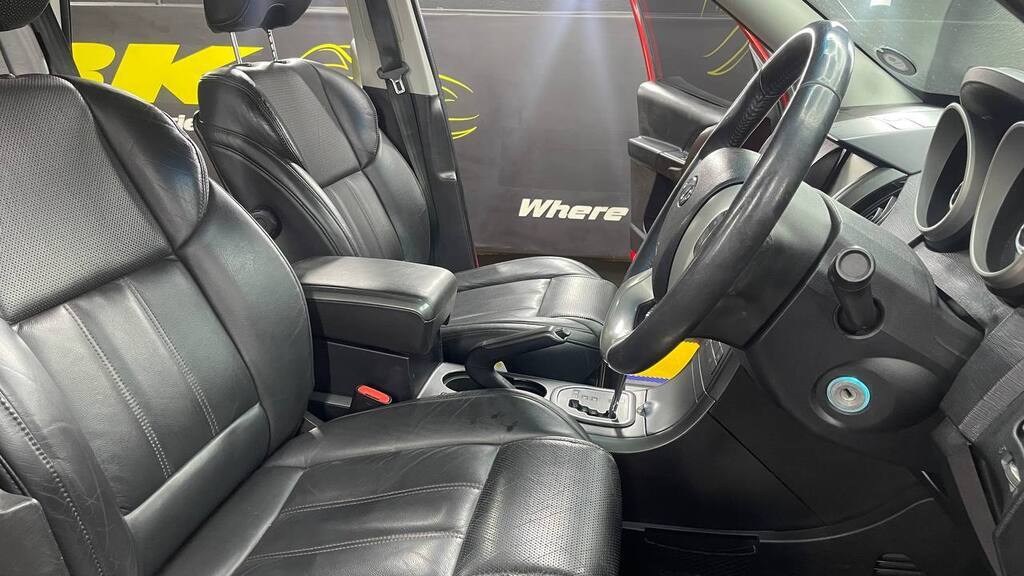 MAHINDRA XUV 500 2.2D MHAWK A/T (W8) 7 SEAT