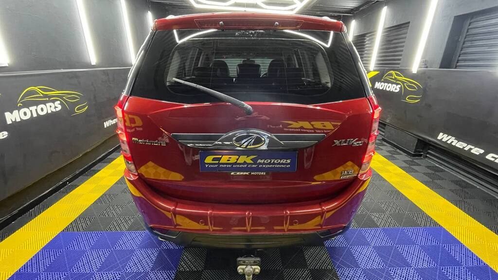 MAHINDRA XUV 500 2.2D MHAWK A/T (W8) 7 SEAT