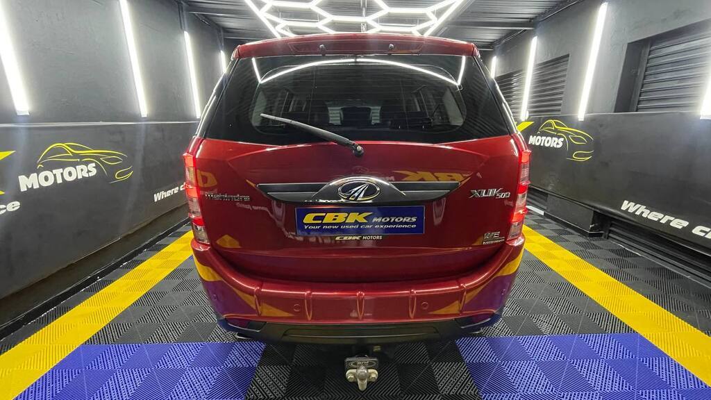 MAHINDRA XUV 500 2.2D MHAWK A/T (W8) 7 SEAT