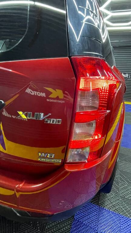 MAHINDRA XUV 500 2.2D MHAWK A/T (W8) 7 SEAT