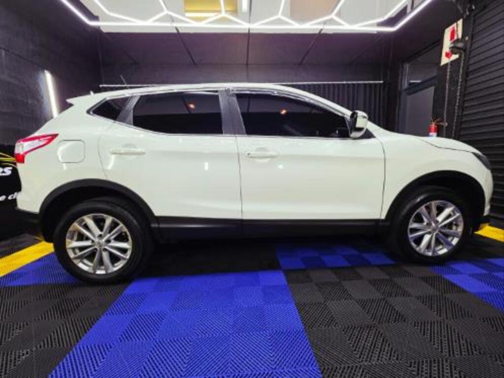 NISSAN - QASHQAI 1.2T ACENTA CVT