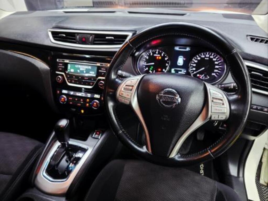 NISSAN - QASHQAI 1.2T ACENTA CVT