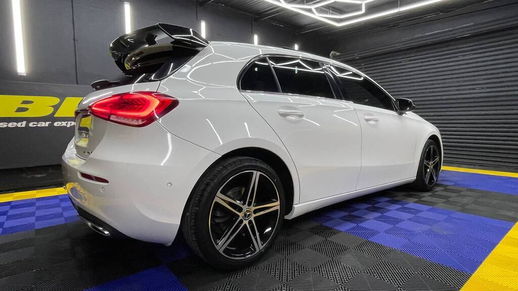 MERCEDES-BENZ A 200 A/T