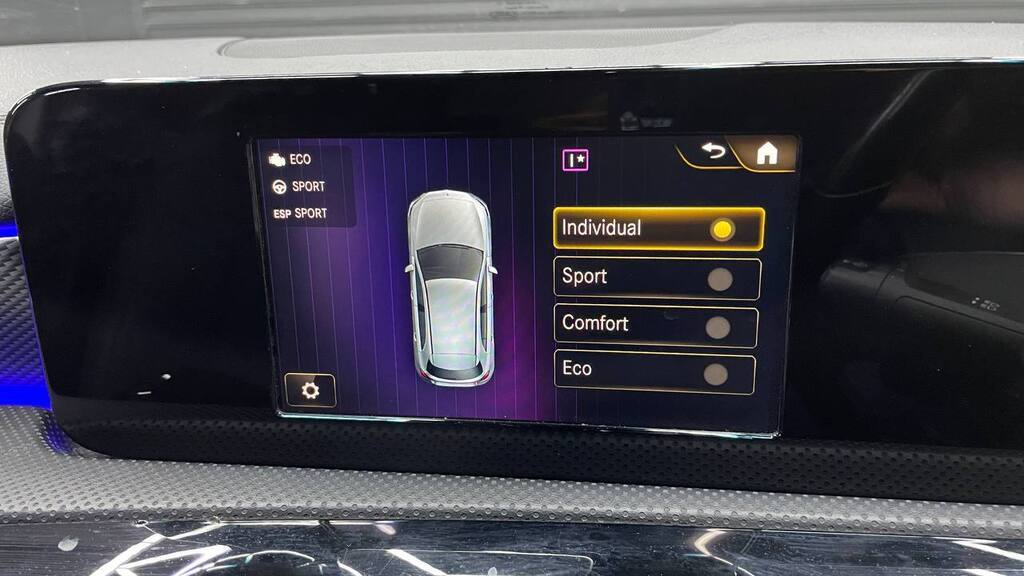 MERCEDES-BENZ A 200 A/T