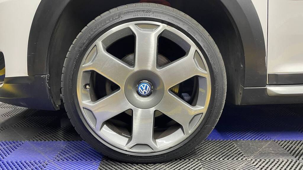 VOLKSWAGEN CADDY CROSS 2.0 TDi (81KW)