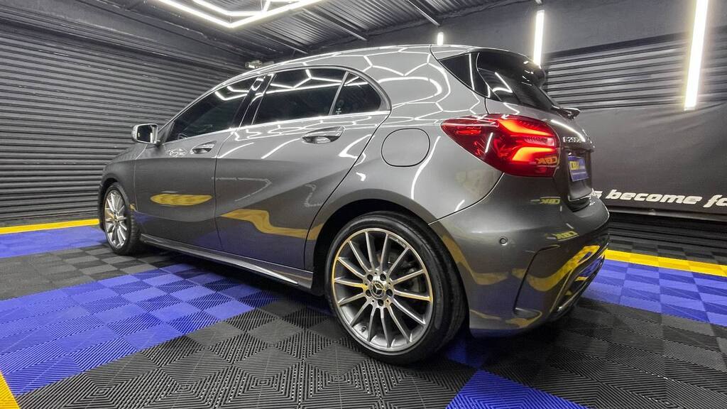 MERCEDES-BENZ A 200d AMG A/T