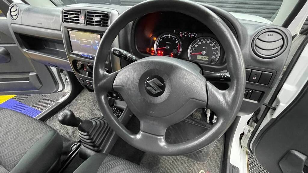 SUZUKI JIMNY 1.3