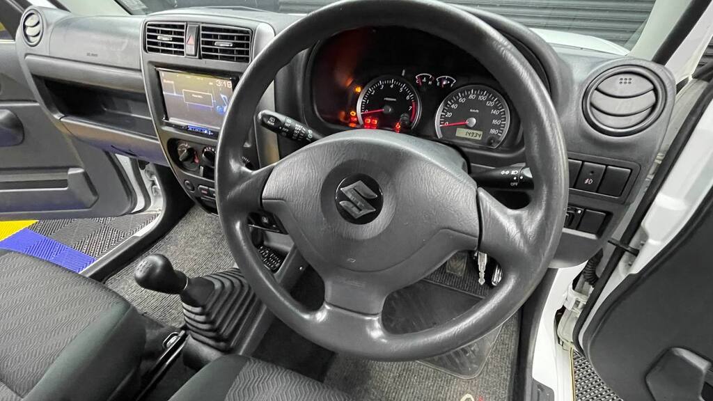 SUZUKI JIMNY 1.3