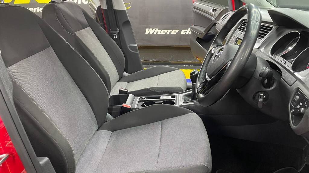 VOLKSWAGEN GOLF VII 1.4 TSI COMFORTLINE