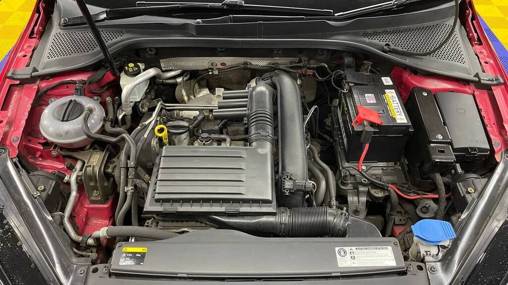 VOLKSWAGEN GOLF VII 1.4 TSI COMFORTLINE