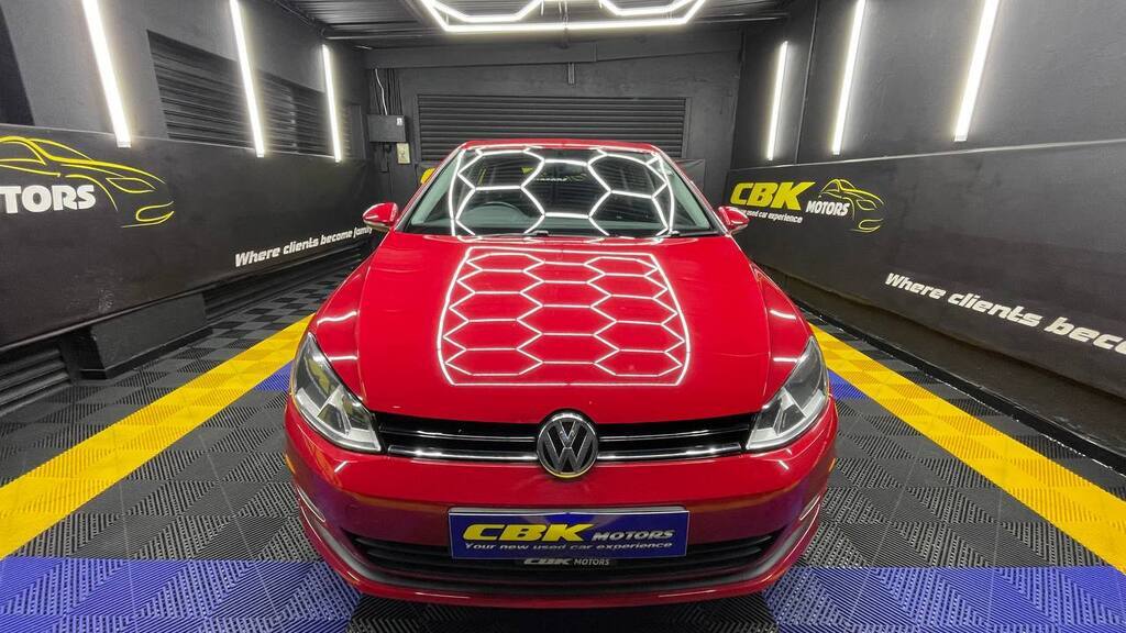 VOLKSWAGEN GOLF VII 1.4 TSI COMFORTLINE