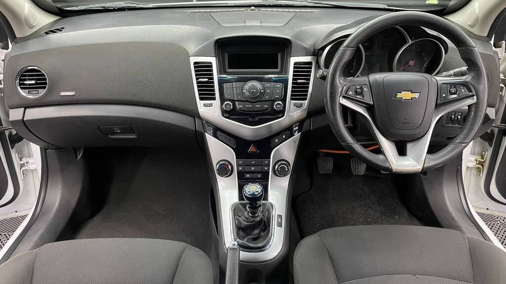 CHEVROLET - CRUZE 1.6 LS