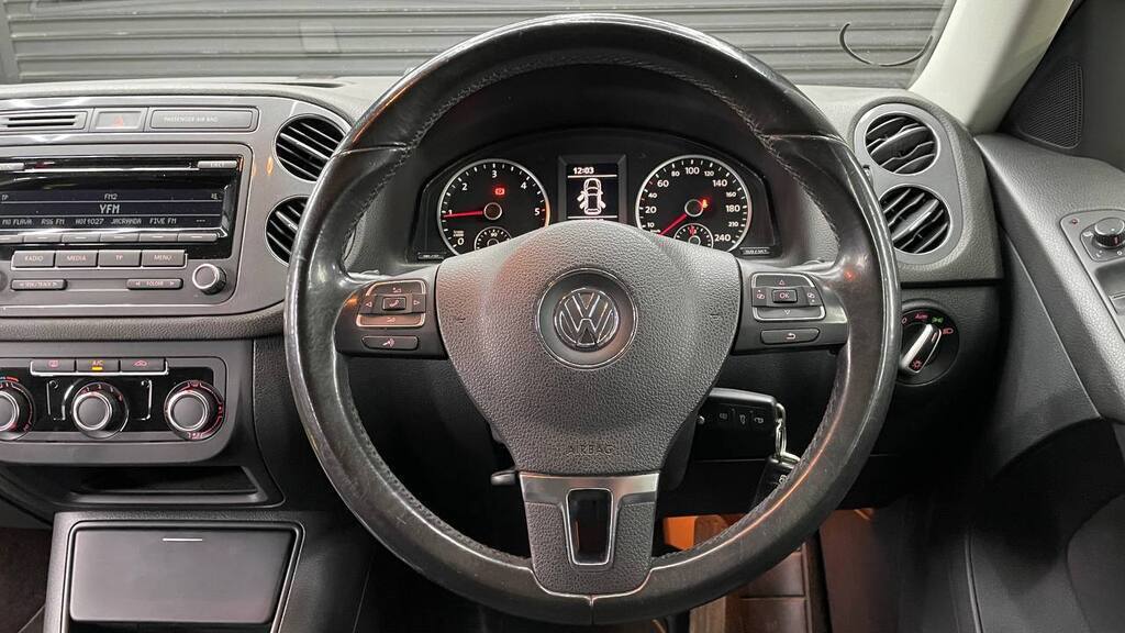 VOLKSWAGEN TIGUAN 2.0 TDi B/MOT TREND-FUN