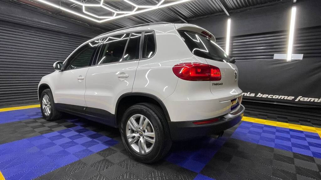 VOLKSWAGEN TIGUAN 2.0 TDi B/MOT TREND-FUN