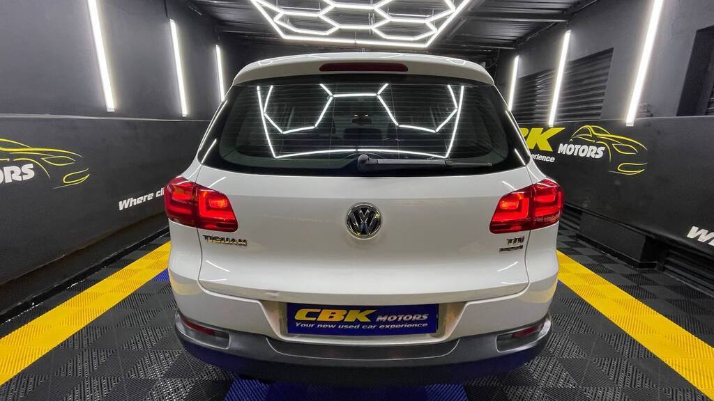 VOLKSWAGEN TIGUAN 2.0 TDi B/MOT TREND-FUN