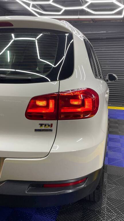 VOLKSWAGEN TIGUAN 2.0 TDi B/MOT TREND-FUN