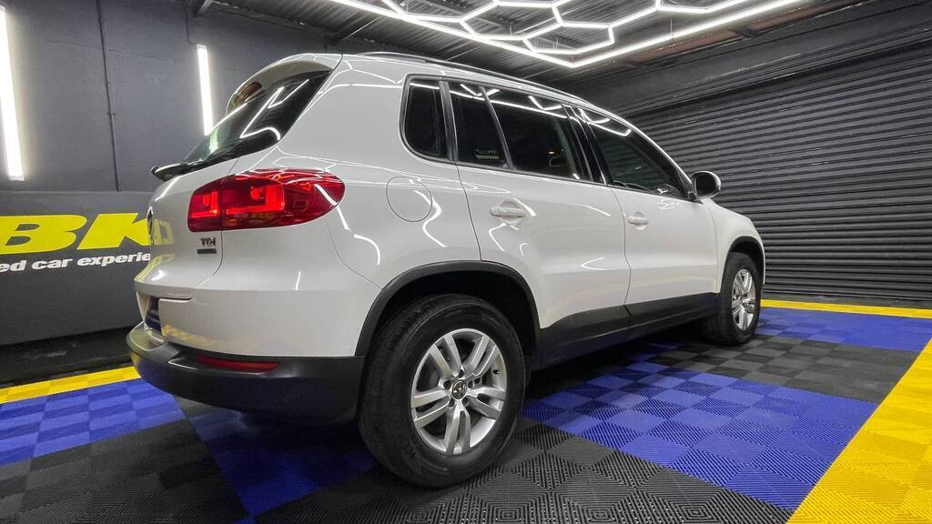 VOLKSWAGEN TIGUAN 2.0 TDi B/MOT TREND-FUN