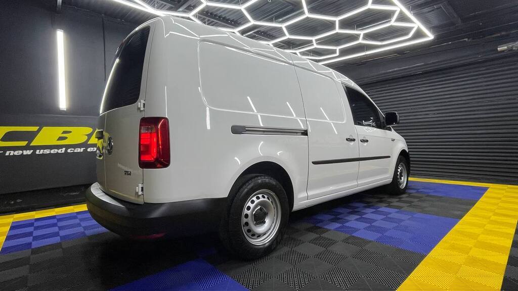 VOLKSWAGEN CADDY4 MAXI 2.0TDi (81KW) F/C P/V